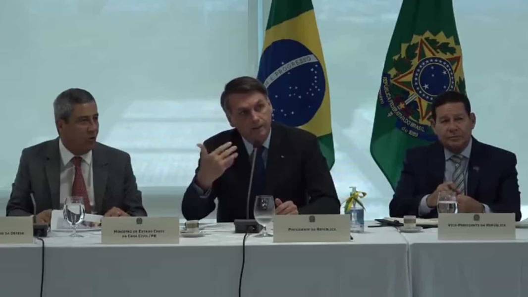 Em vídeo divulgado com autorização do Supremo, Jair Bolsonaro também tece críticas aos próprios ministros
