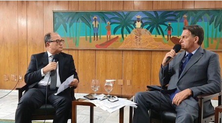 Na entrevista, Bolsonaro disse ao jornalista Magno Martins que está entregando ao líder do Centrão a ‘alma do governo’