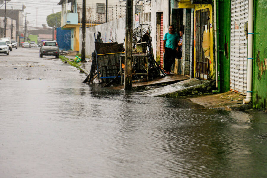 Nesta quarta-feira, o Instituto Nacional de Meteorologia estendeu o aviso de acumulado de chuvas em Alagoas