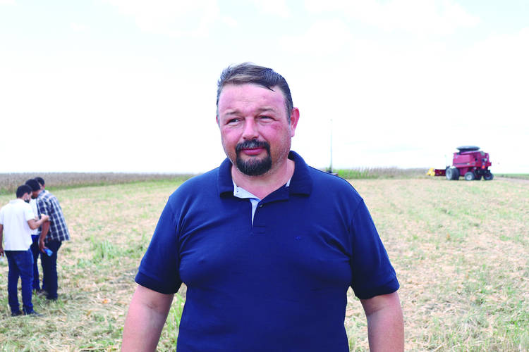 /Produtor gaúcho Alexandre Vecchia, ficou surpreso com o desempenho dos grãos plantados no Estado