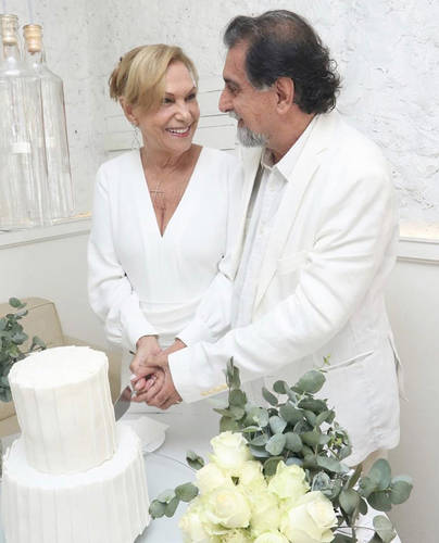 /BODAS  |  Na última sexta, 30, MARIZA TAVARES+CARLOS HENRIQUE renovaram os votos de um casamento de 40 anos com um almoço in family na Trattoria Da Venneto